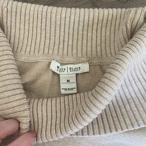 NWOT  White House black market beige turtleneck cowl neck sweater size med